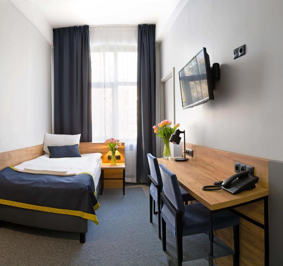 Hotel Mokotow วอร์ซอ ภายนอก รูปภาพ